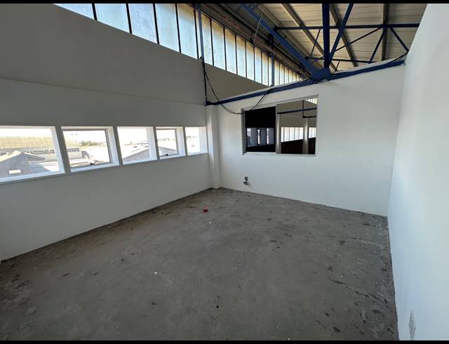 640M² WAREHOUSE TO LET IN PAARDEN EILAND
